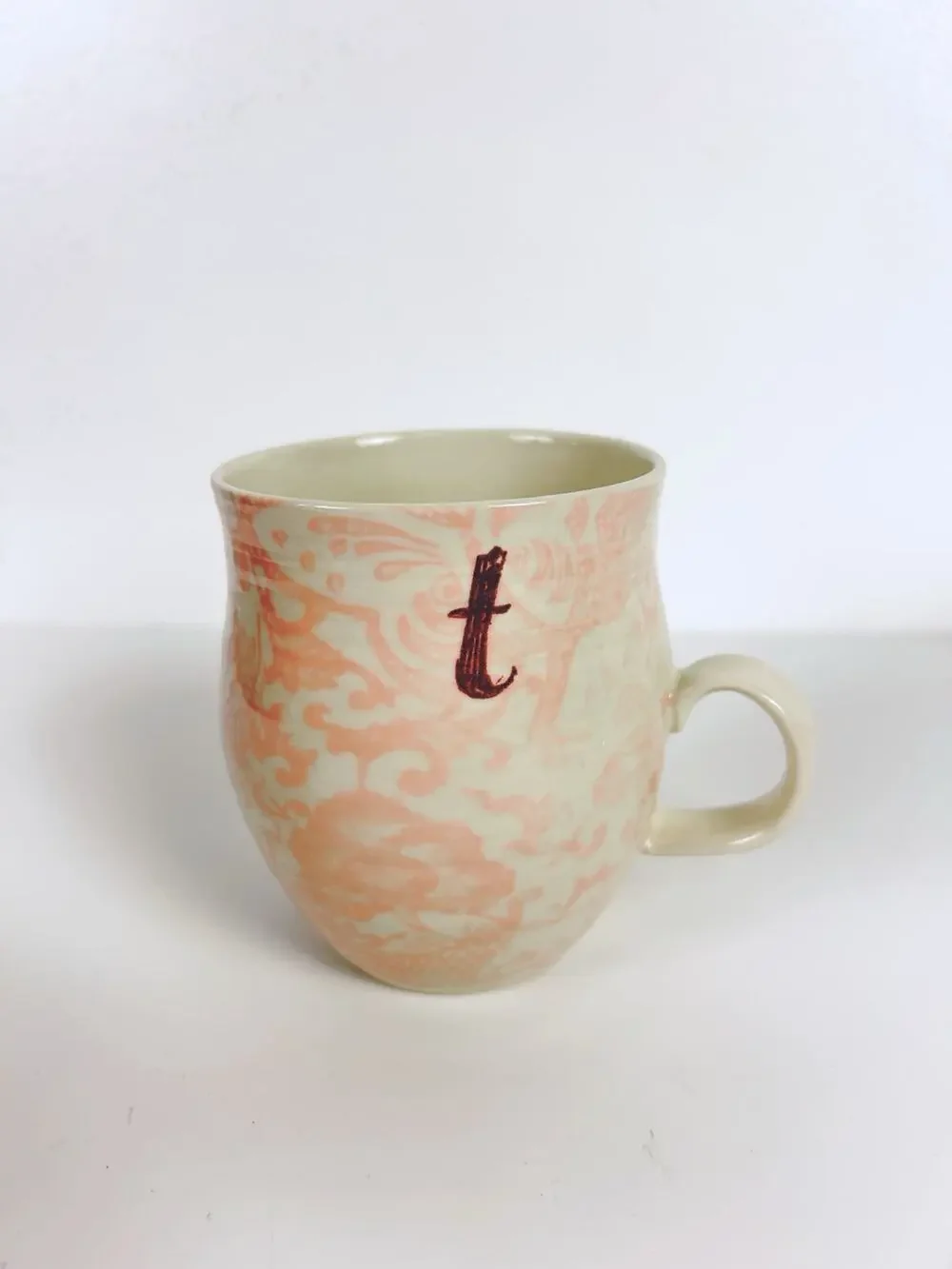 Anthropologie 'T' Monogram Coffee Cup Mug Tea Pink Damask